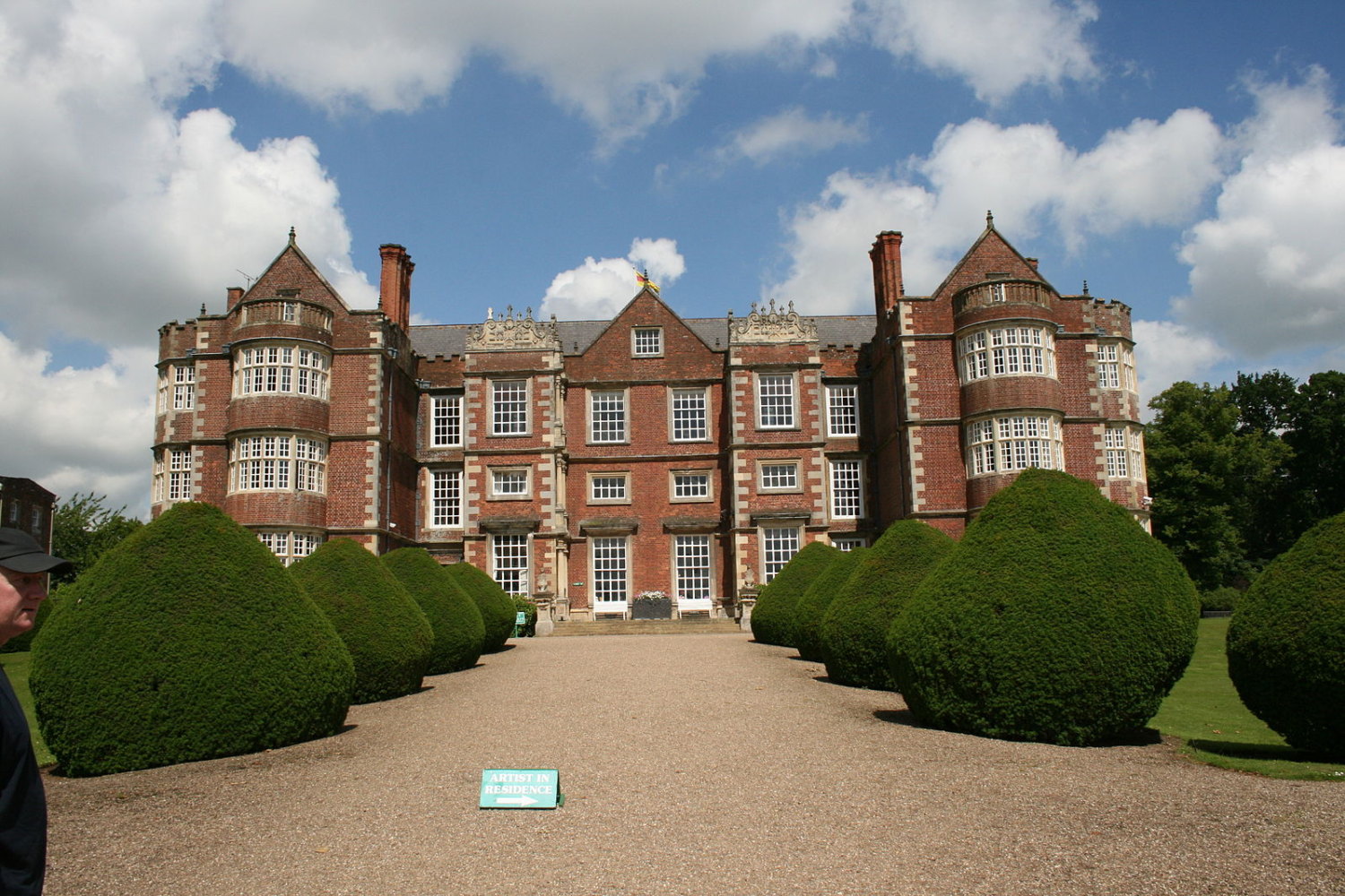 Burton Agnes Hall 04 1500x1000 1