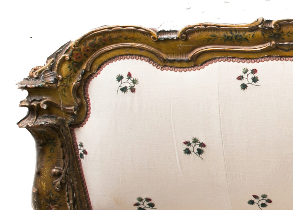 7 Questions to Ask When Upholstering French Antiques 7 7-Questions-to-Ask-When-Upholstering-French-Antiques