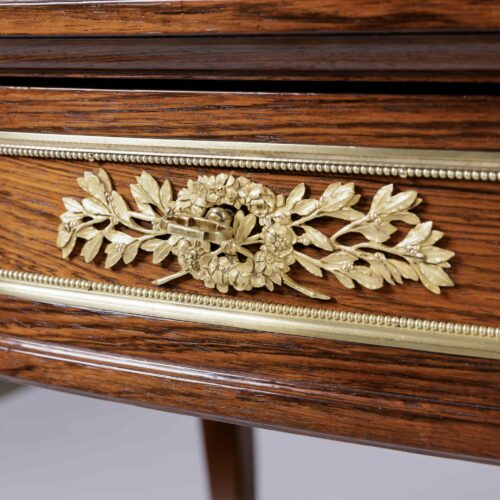 19th Century English Writing Table Stamped Gillows 21L83P 010 scaled