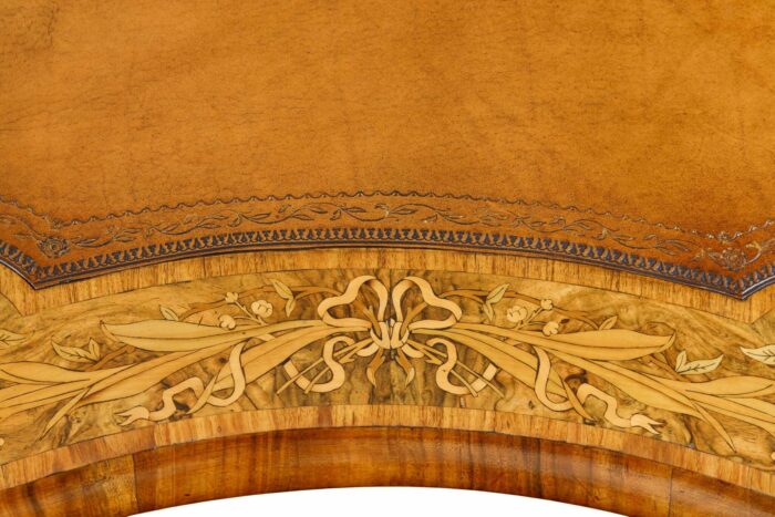 English Writing Table - Image 8