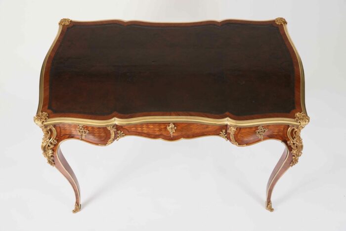Antique French Serpentine Louis XV Writing Table - Image 11