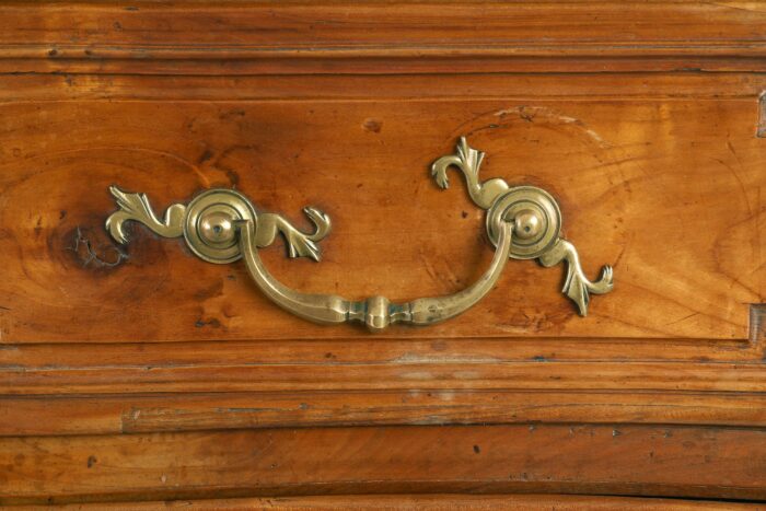 French Provincial Commode - Image 2