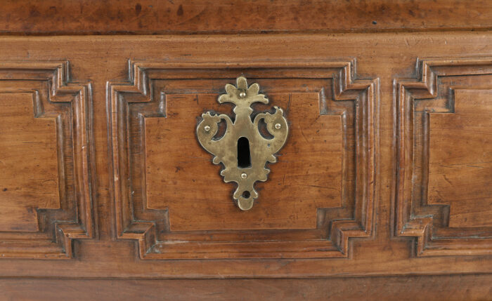French Provincial Commode - Image 3