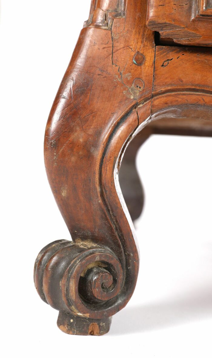 French Provincial Commode - Image 5
