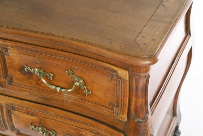 French Provincial Commode 2101O e