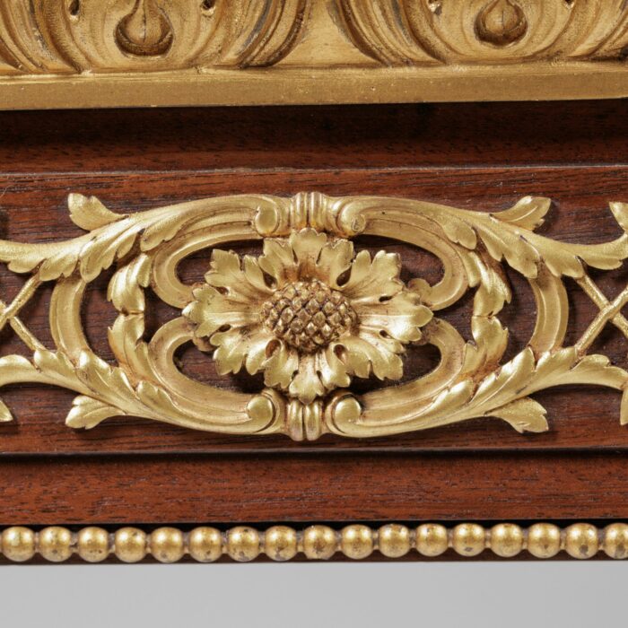 Important 19th Century French Mahogany Centre Table - Image 3