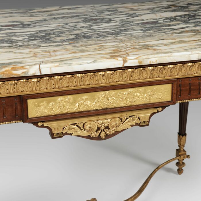 Important 19th Century French Mahogany Centre Table - Image 8