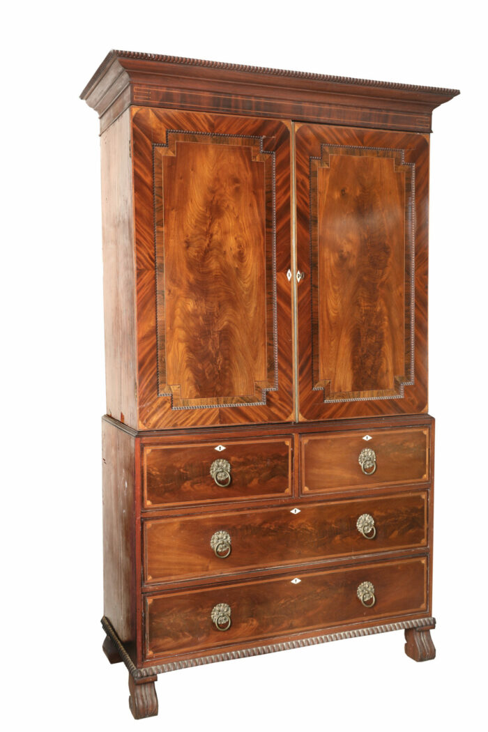 Late 18th Century English George III Linen Press - Image 2