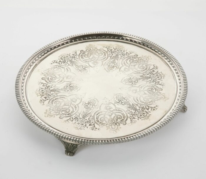 Silver-Antique-Drinks-Tray-2051N