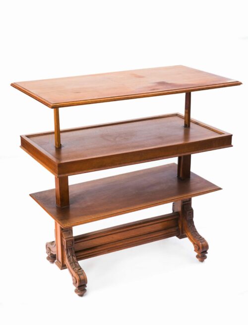 antique_etagere