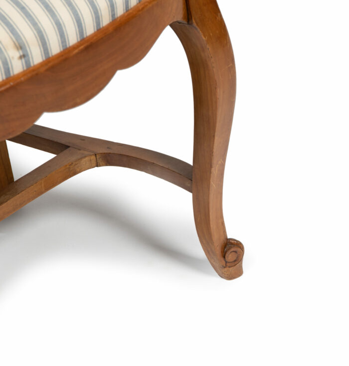 Walnut Louis XV Ladder Back Dining Chairs - Image 3
