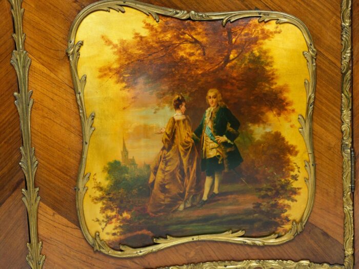 19th Century French Louis XV Vitrine - Image 2