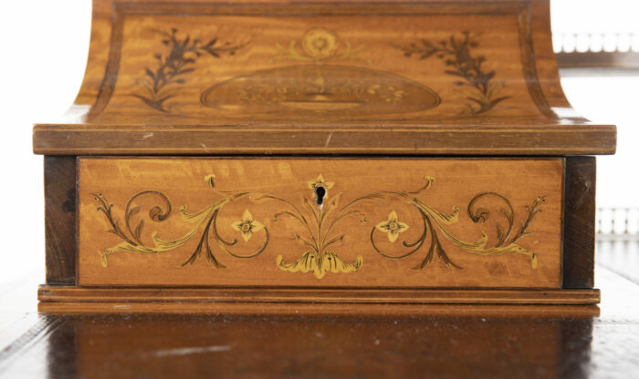 English Sheraton Revival Carlton Desk - Image 3