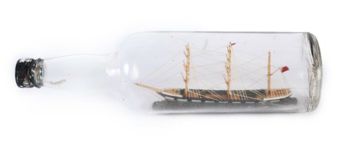 Antique Ship in Bottle CG07 aa