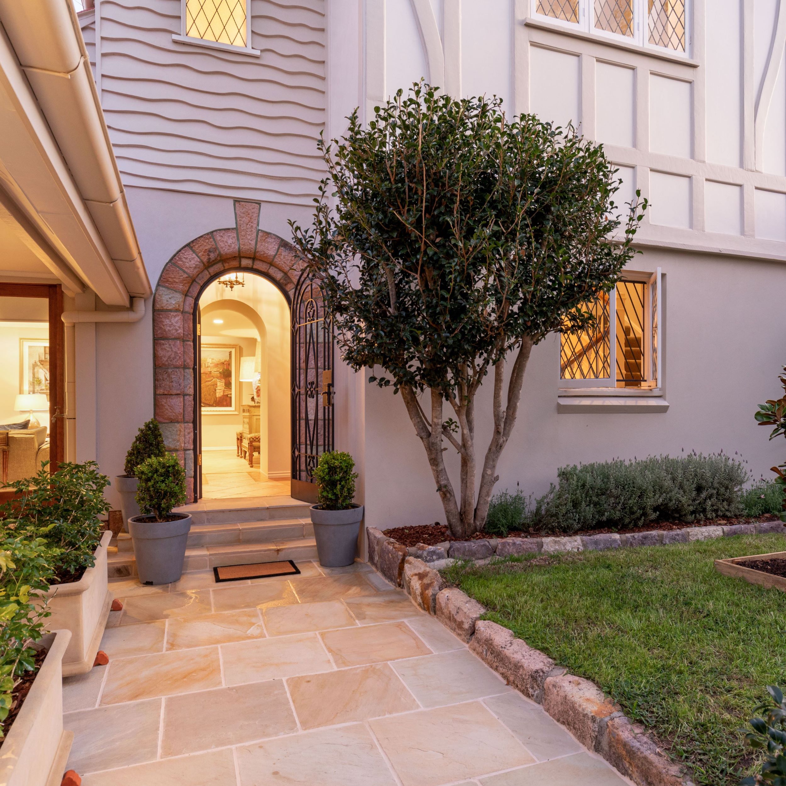 Interior-Gallery-Hamilton-House-23