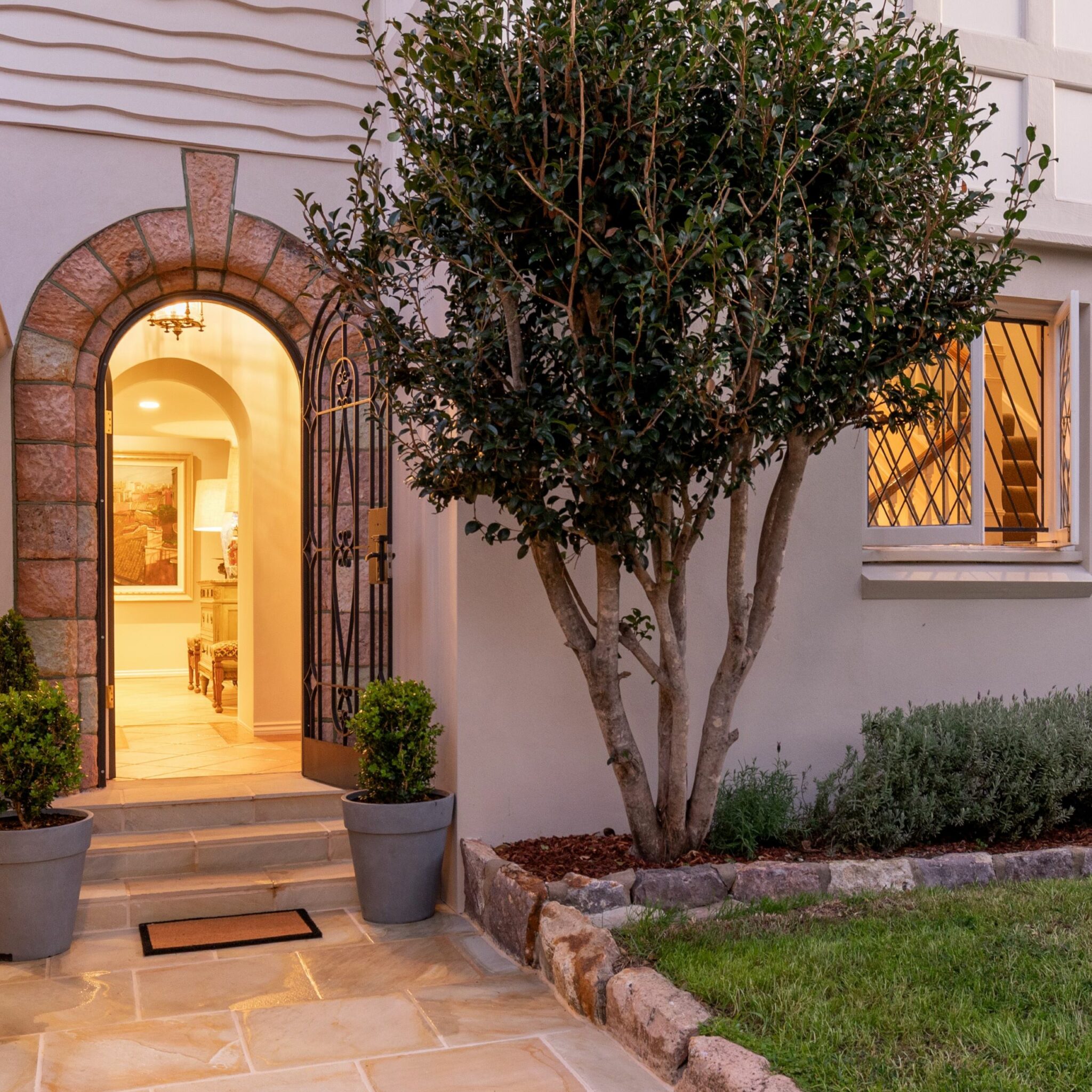 Interior-Gallery-Hamilton-House-3 Interior Gallery Hamilton House 3 scaled