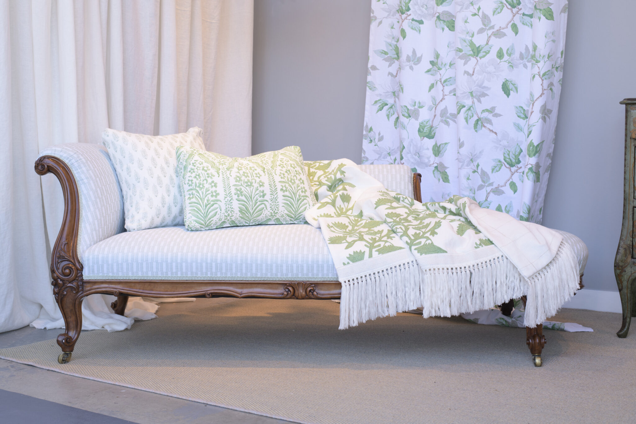 DSC_3685 antique-cabinet-restoration