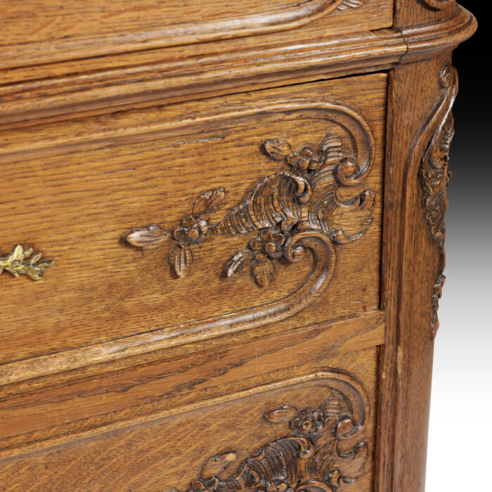 19th Century French Oak Commode - Image 4