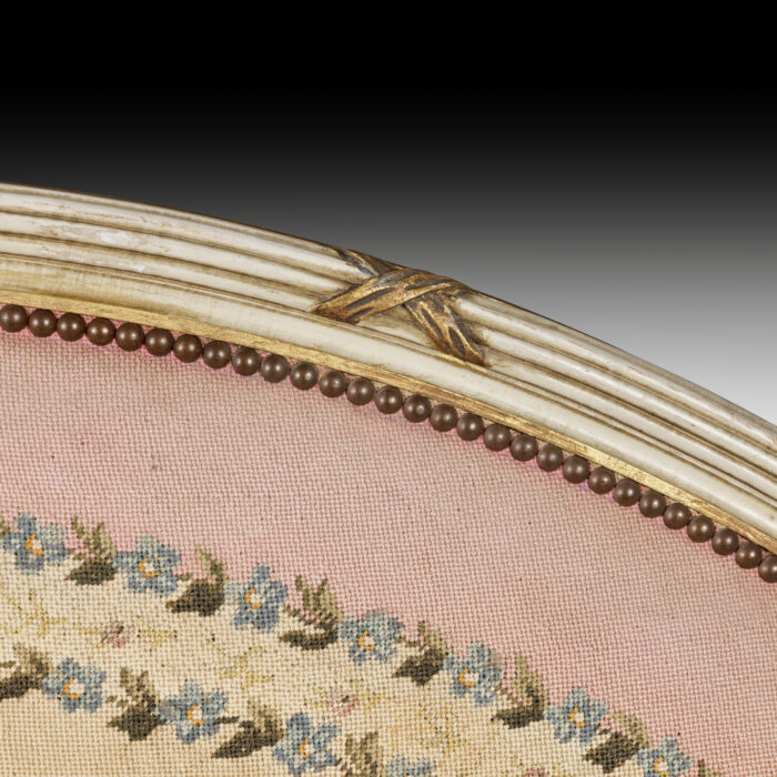 Queen Bed French Provincial - Image 3