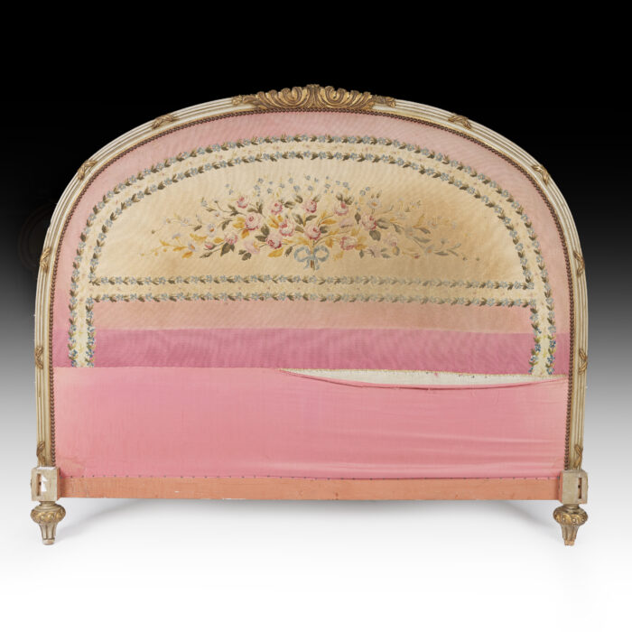 Queen Bed French Provincial - Image 4