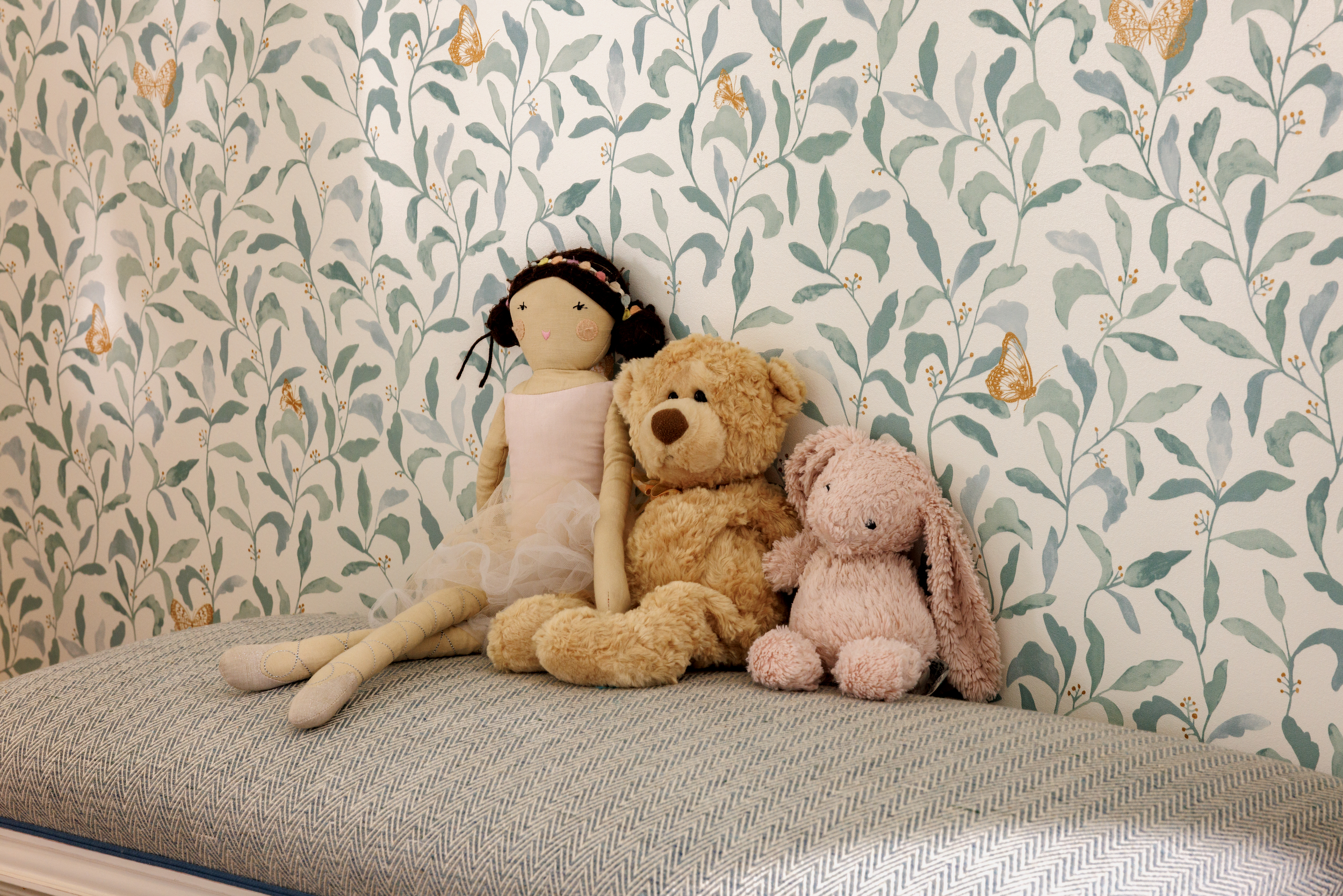 Styling-Childrens-Bedrooms-French-Antiques