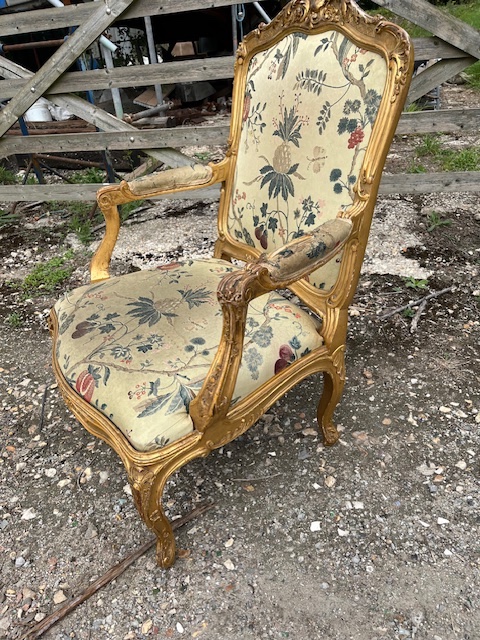 4E92CC4F-4085-480A-9EB7-8C1436DE4F95 7-Questions-to-Ask-When-Upholstering-French-Antiques