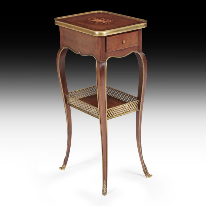 Side-Table-by-Dasson