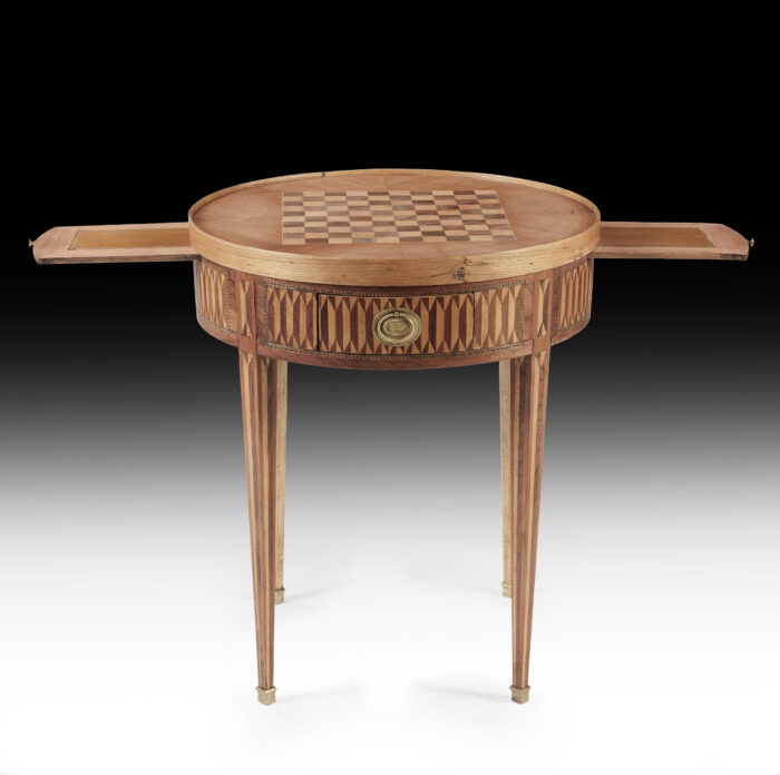 metamorphic-games-table-antique