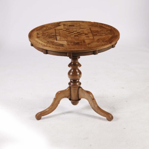 antique-chess-table