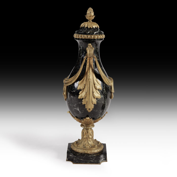 Pair Art Deco Marble Urns - Image 5