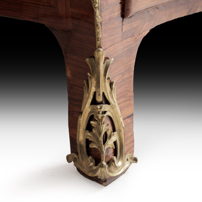Exceptional 18th Century French Bombe Commode - Image 12