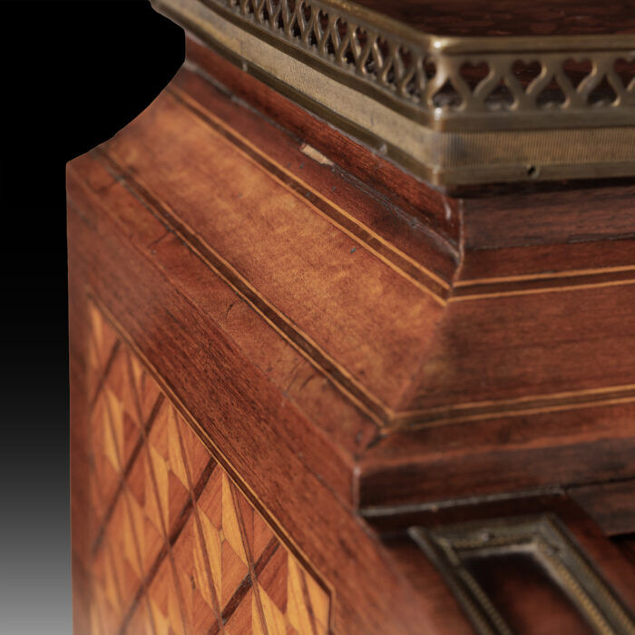 Antique Bureau à Cylindre - Image 18