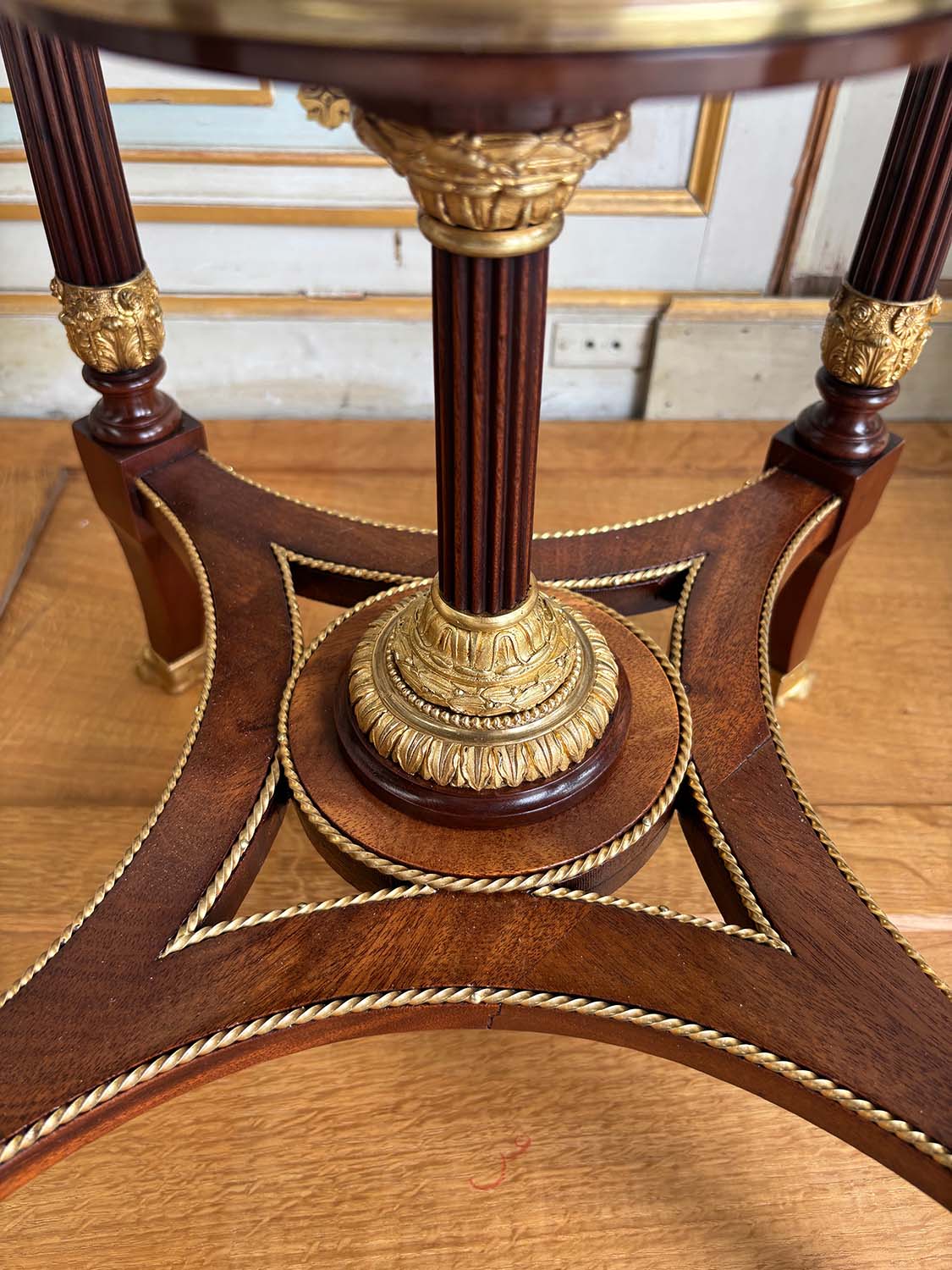 formal-french-salon-table