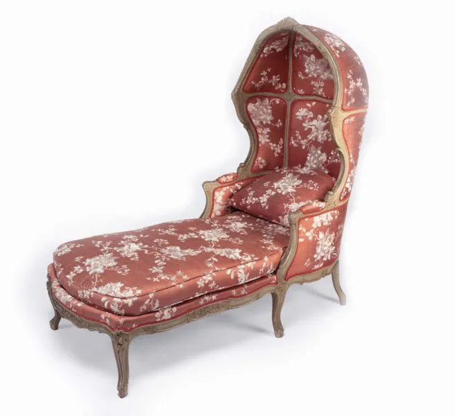 Decorating with Antique Furniture: Seeing the Potential in Period Pieces 19 Before...